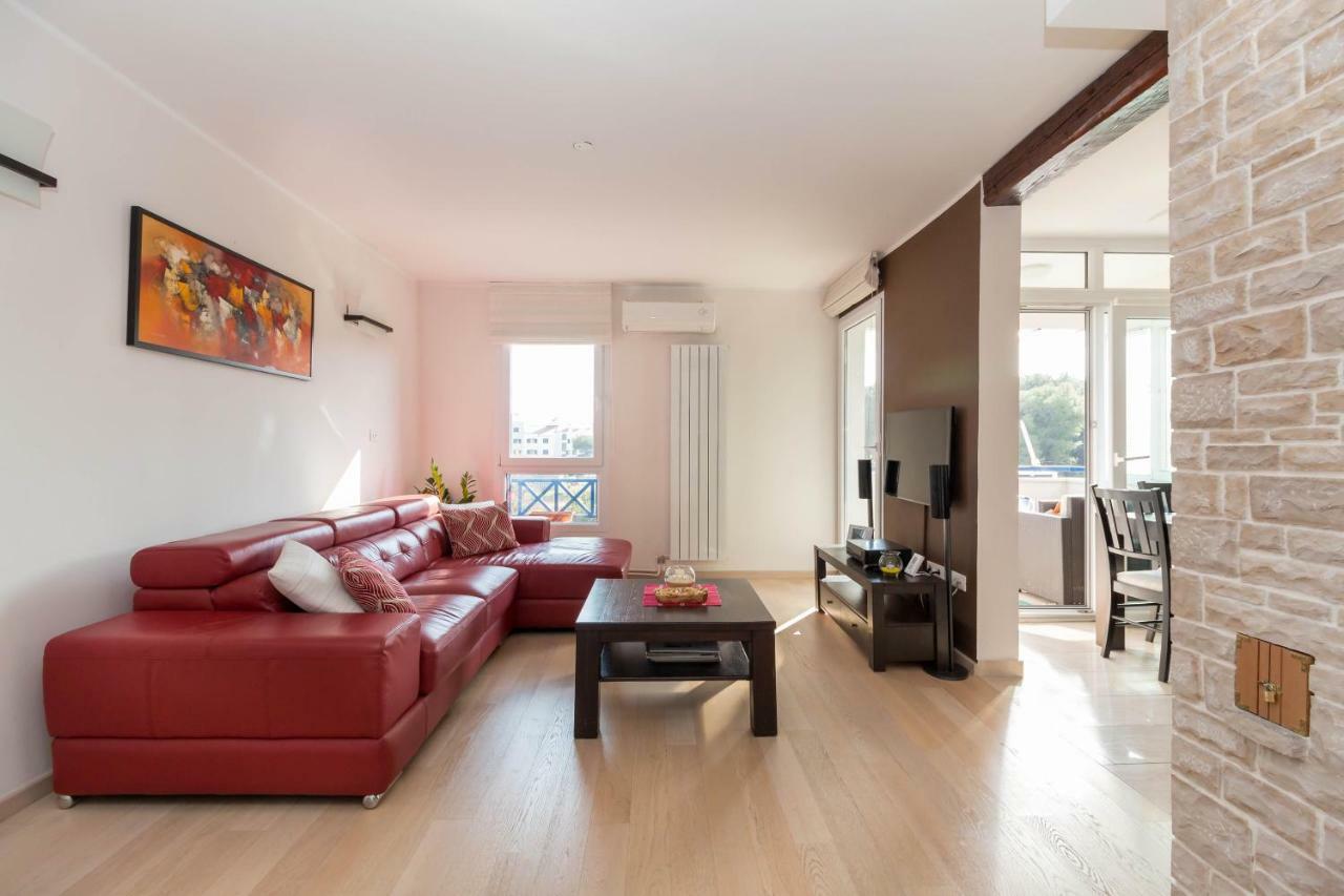 Luxury Apartment Sea Pula Exterior photo